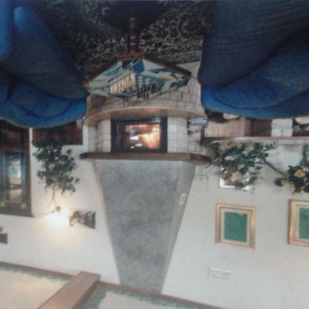 Hotel Cristallo Черрето-Лаги Экстерьер фото